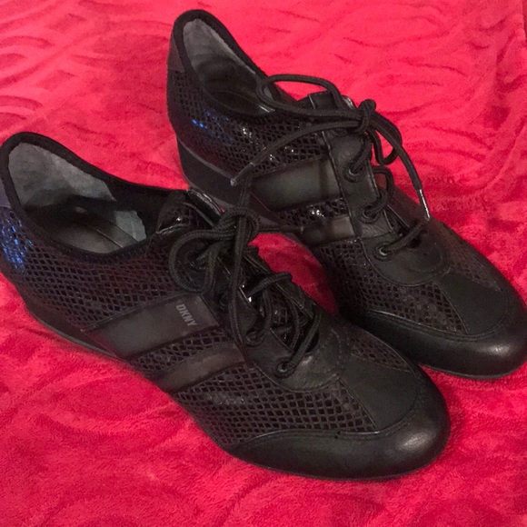 dkny raina wedge sneakers